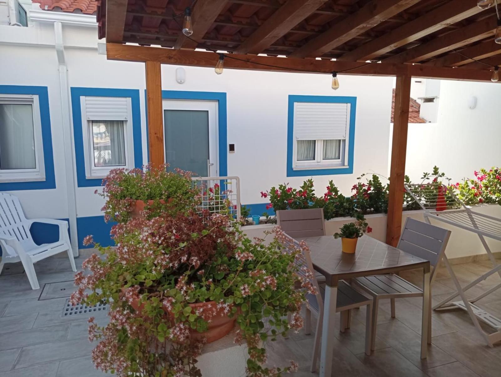 Patio C'Un Casinhas Apartment Nazare Exterior photo